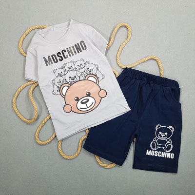 تیشرت و شلوارک طرح moschino