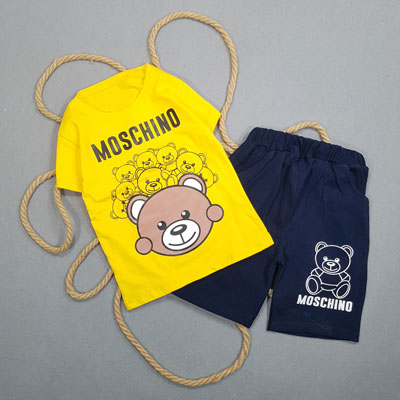 تیشرت و شلوارک طرح moschino